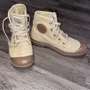 Palladium Canvas Boots womens size 7